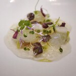 アマラントス - Carpaccio　小田原港カサゴ　トマトのジュレ