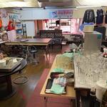 炭火やきとり 飛鳥 - ２階席です。