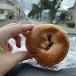 あさかベーカリー - おいしいこしあんぱん。桜の花の塩漬け。