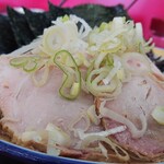 家系ラーメン王道 いしい - チャーシュー♪どーん