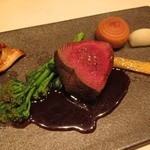 ジュアンレパン - 北海道産蝦夷鹿のポワレ　グランヴェヌールソース