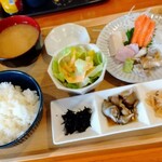 たむら食堂 - 刺身定食 ご飯少な目