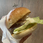 DOUG 'S BURGER - 『DOUG'S TUNA STEAK BURGER¥1,410』 『VALUE SET¥660』