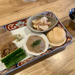 蕎麦に銘酒 蔵美庭 - コラボなる一皿