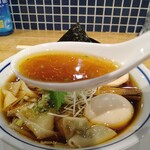 手打式超多加水麺 ののくら - くっきりスープ