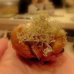 寿司処 しん - (*´艸｀*)  ウニをMY手に乗せて食べるんです！素敵すぎます！