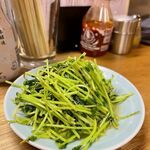 麦酒宿 まり花 道玄坂 - 豆苗炒め　500円