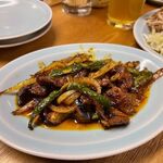 麦酒宿 まり花 道玄坂 - カシラ炒め　620円