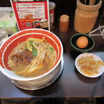 徳島ラーメン 麺王 - 徳島ラーメン 680円