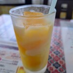 ドゥルガ　ダイニング - マンゴーラッシー