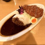 ポンチ軒 - カツと特製カレー (ロース) ¥1,680- (税込)