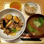 マルモキッチン - 豚肉と7種野菜のバーベキューごはん