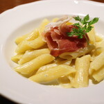 Cream penne with gorgonzola from Piedmont
