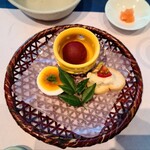 家族とすごす白浜の宿 柳屋 - 前菜もかわいい。梅の甘煮が紀州らしい