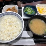 Yoshinoya - 納豆牛小鉢定食415円