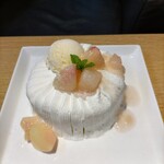 mochimochikomuginosui-tsuandokafemahouan - 桃ケーキかき氷