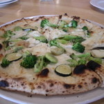 Adomani due - 季節野菜のピザ