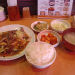 韓家 - プルコギ定食