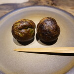 ル クーリュズ - 抹茶のたこ焼き風カヌレ