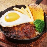 ハンバーグ専門店Hassaku - 近江牛(澤井姫和牛)使用の黄金比率ハンバーグ(たまごトッピング)