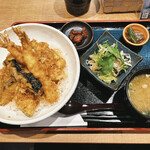 Tempura Koko Ya - 贅沢海老天丼 900円