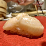 博多 鮨 まつもと - ホタテ  肉厚で濃厚で甘味。