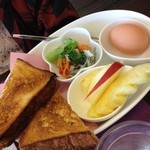 あんじゅ - 11時迄、もれなくモーニングがサービスされます。母はデニッシュパン