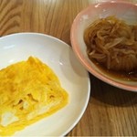 ごはんカフェ きなこ - 漬物の代わりの玉子焼きとすき焼き風の○○