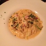 ベーコンとキムチのクリームパスタ