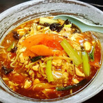 丸ちゃんラーメン - サンラー湯麺