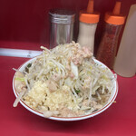 ラーメン二郎 - ラーメン　カラメ以外全マシマシ