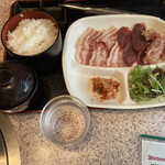 肉処 和 - 長女、塩焼き肉定食／550円