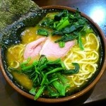 ラーメン 杉田家 千葉祐光店 - ラーメン並（650円） 青菜増し（＋50円）