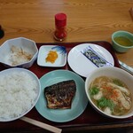 ヤマトモチスエヒロ食堂 - 