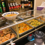 마사가나 - 반찬 3종 + 밥과 국이 포함되어 1000엔입니다.