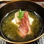 神楽坂 石かわ - やりいかと胡麻豆腐、もずくのお椀