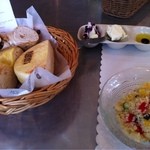 ウィークエンドブランチ - ベーグルと、クスクスのサラダ