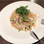 ANNAM DELI VIETNAM DINING - 海老と香草のサラダ