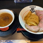 Tonkotsu Chuukasoba Gantare - つけ麺 肉増し