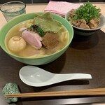 手打麺祭 かめ囲 - 