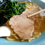 ラーメン 町田家 - 醤油味の利いた、しっかり肉感のロースチャーシュー