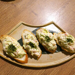 鮪とアボカドのタルティーヌ