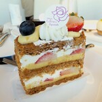 ラ・ローズ・ジャポネ - イチゴのミルフィーユ