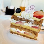 ラ・ローズ・ジャポネ - イチゴのミルフィーユ