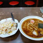 満来 - ラーメンと焼き飯