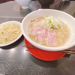 麺屋 とり仁 - 濃厚とり仁らーめん＆替玉