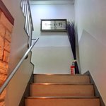 銀座 水野 - 外観の2階入口への風景です