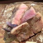 銀座 水野 - お昼の会席コース 3700円 の焼物：イベリコ豚の炭火焼