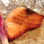 銀座 水野 - お昼の会席コース 3700円 の焼物：キングサーモンの有馬焼き
