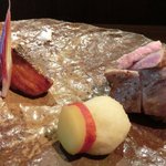 銀座 水野 - お昼の会席コース 3700円 の焼物：大根おろし添え